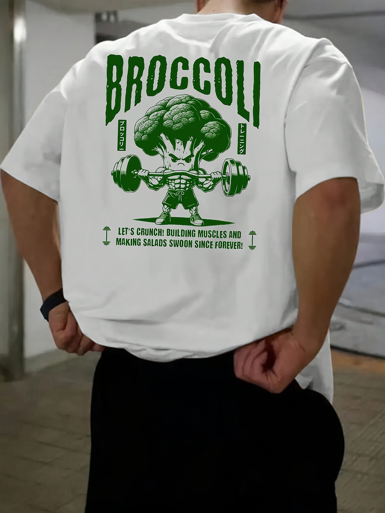 Crossfit Mayhem - Yeşil Brokoli Spor Salonu Figürüyle Süslenmiş